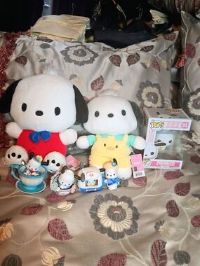 Sanrio Pochacco Plush & Figure Set - NWT And NWOT